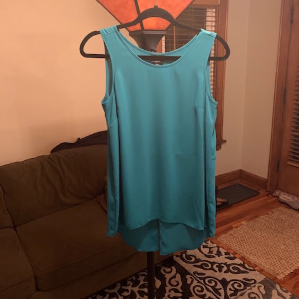 Mossimo Teal Unique split back shell